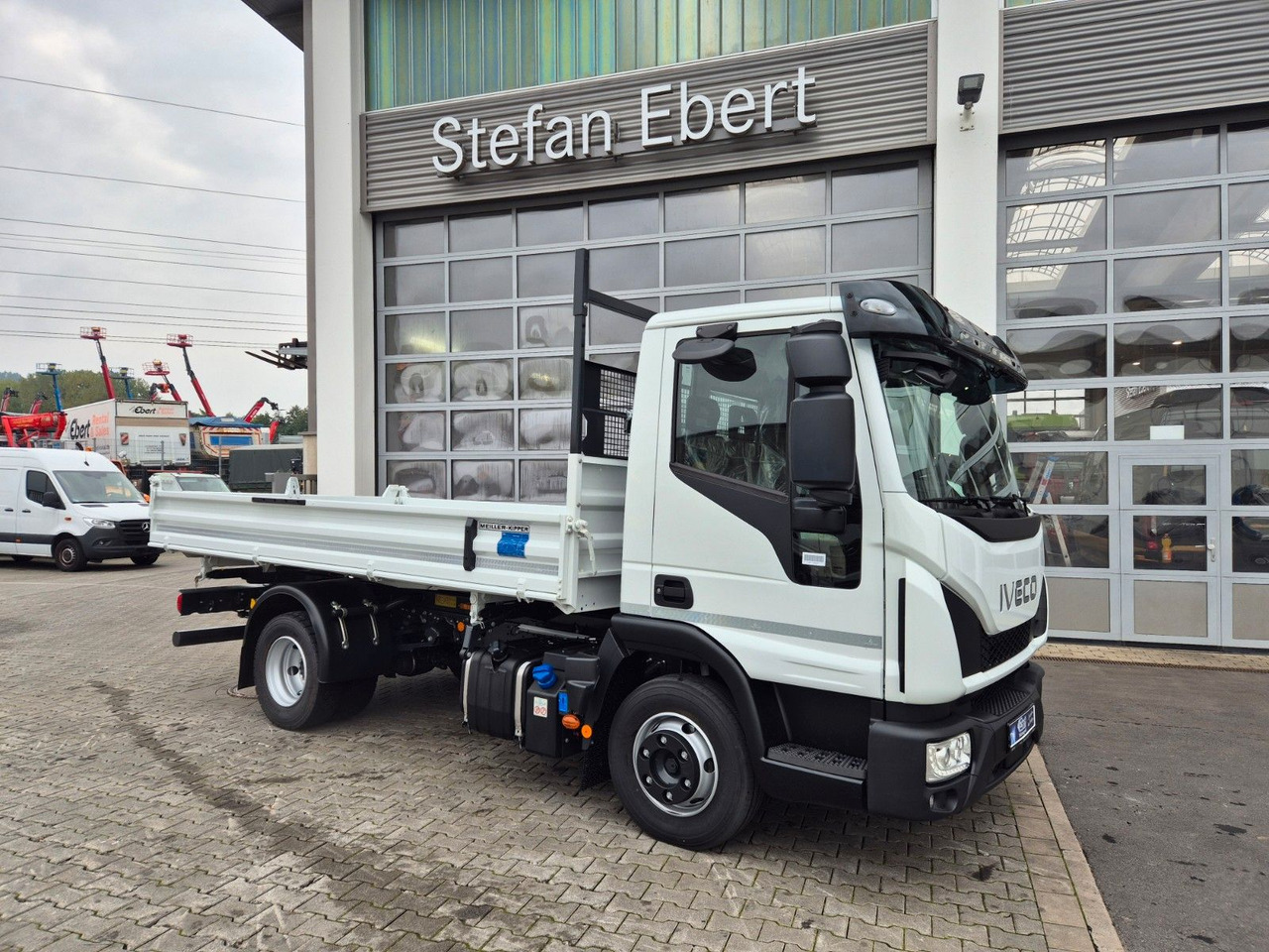 Iveco Eurocargo ML80E21 Meiller Kipper 2x AHK 3 Sitze - 翻斗车:图5 Iveco Eurocargo ML80E21 Meiller Kipper 2x AHK 3 Sitze - 翻斗车:图5