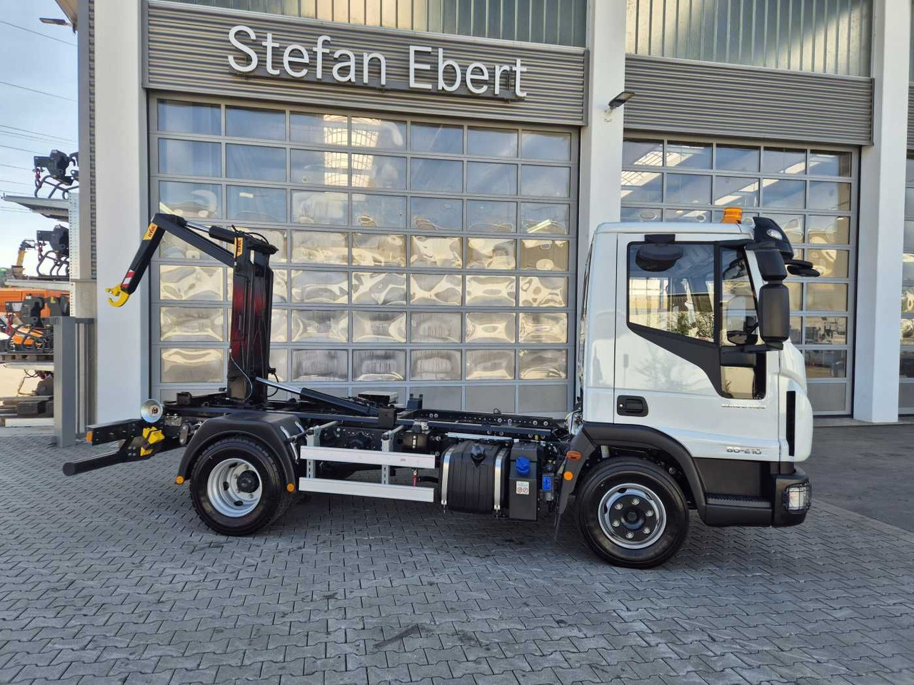 Iveco Eurocargo ML80E21K 4x2 Hyva 05-32-K-DIN-BF 2xAHK - 吊钩升降车:图5 Iveco Eurocargo ML80E21K 4x2 Hyva 05-32-K-DIN-BF 2xAHK - 吊钩升降车:图5