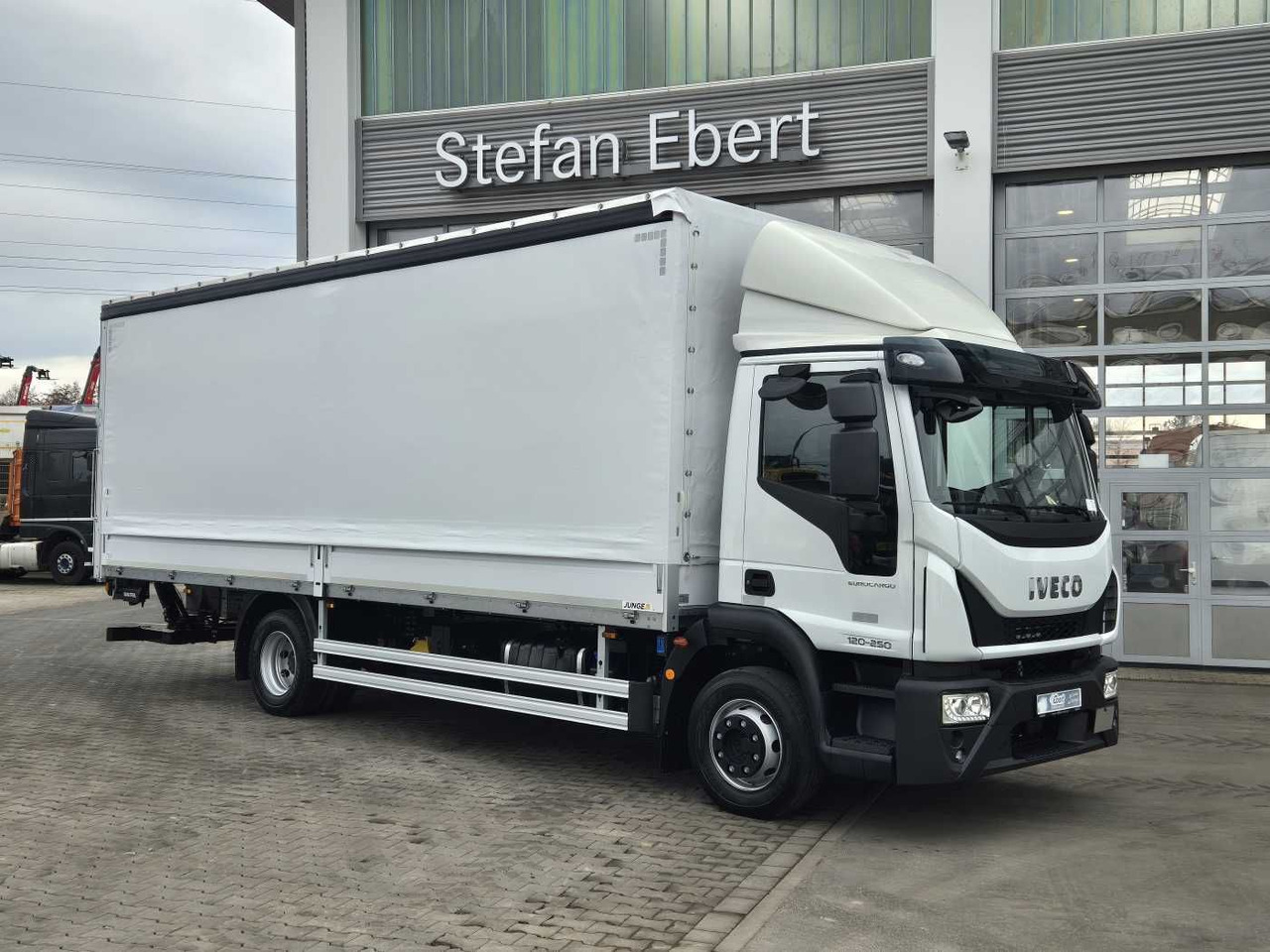 Iveco ML120E25/P 2x Schiebeplane AHK LBW Kamera - 侧帘卡车:图4 Iveco ML120E25/P 2x Schiebeplane AHK LBW Kamera - 侧帘卡车:图4