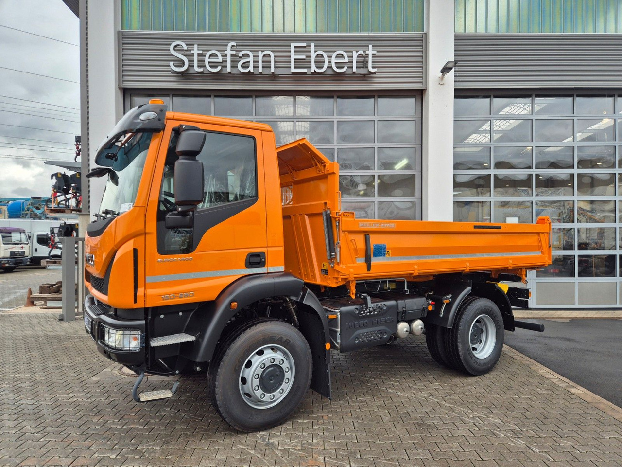 Iveco ML150E28W 4x4 Meiller Dreiseitenkipper 2xAHK - 翻斗车:图4 Iveco ML150E28W 4x4 Meiller Dreiseitenkipper 2xAHK - 翻斗车:图4