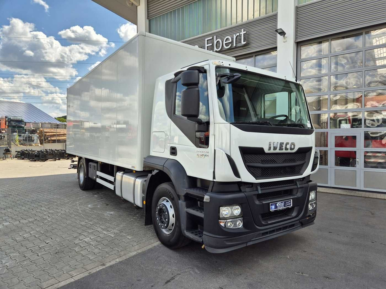 Iveco Stralis AT190S42/FP-D LBW Bär 1.500kg faltbar - 厢式卡车:图3 Iveco Stralis AT190S42/FP-D LBW Bär 1.500kg faltbar - 厢式卡车:图3