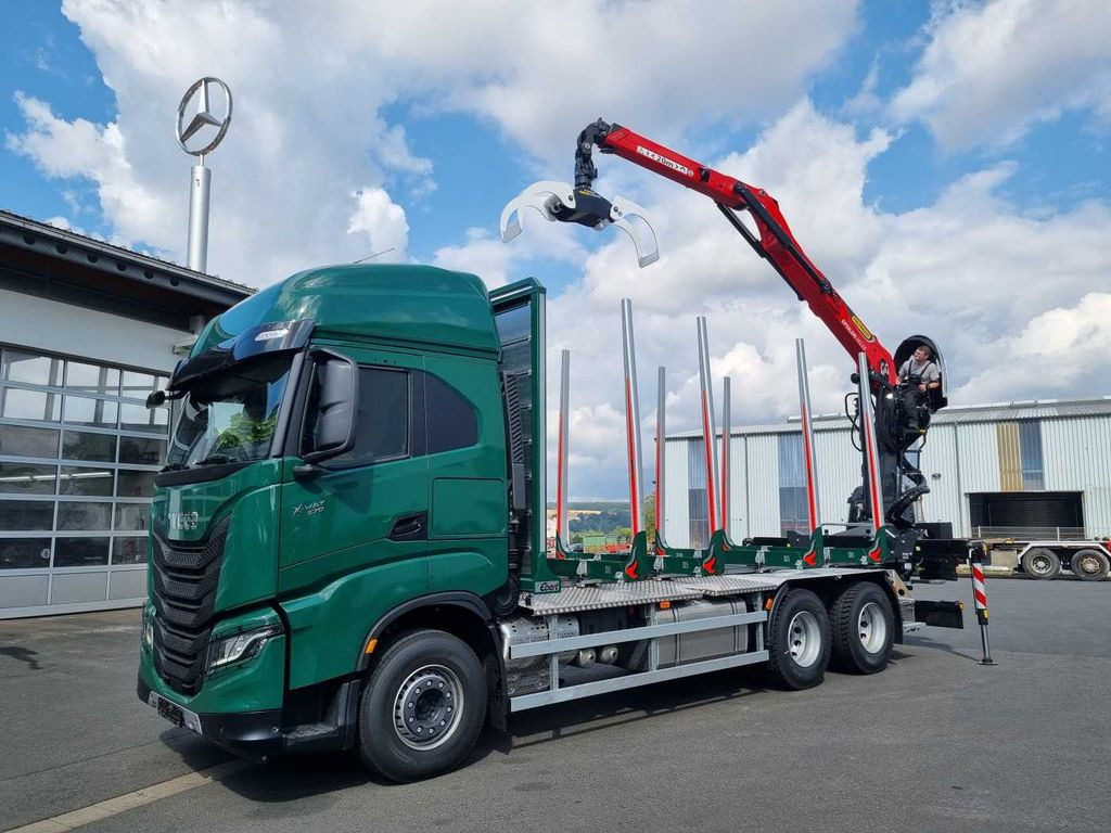 Iveco X-WAY AS300X57ZP ON+ 6x4 Palfinger Epsilon M12 Z Iveco X-WAY AS300X57ZP ON+ 6x4 Palfinger Epsilon M12 Z - 木材运输车, 起重车:图1 Iveco X-WAY AS300X57ZP ON+ 6x4 Palfinger Epsilon M12 Z Iveco X-WAY AS300X57ZP ON+ 6x4 Palfinger Epsilon M12 Z - 木材运输车, 起重车:图1