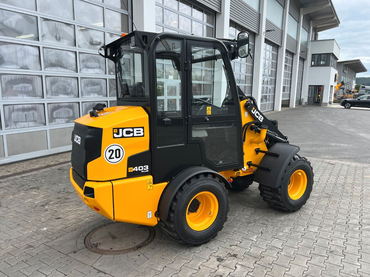 JCB 403 Plus / Neufahrzeug / 2025 / Gabel / Schaufel - 轮式装载机:图3 JCB 403 Plus / Neufahrzeug / 2025 / Gabel / Schaufel - 轮式装载机:图3