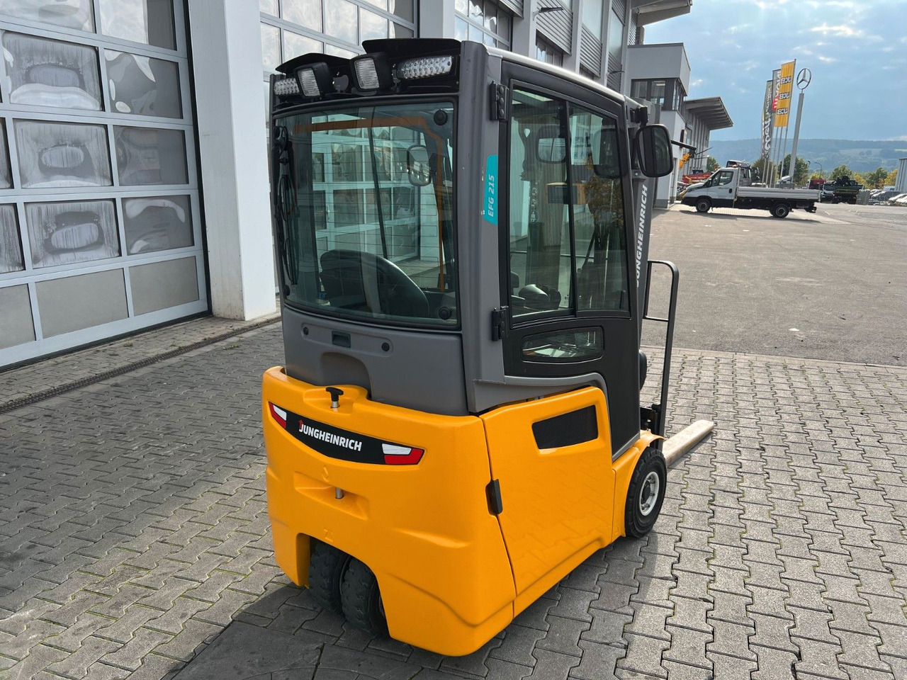 Jungheinrich EFG 215 / Triplex: 4.25m! / SS / 4.029h - 电动叉车:图4 Jungheinrich EFG 215 / Triplex: 4.25m! / SS / 4.029h - 电动叉车:图4