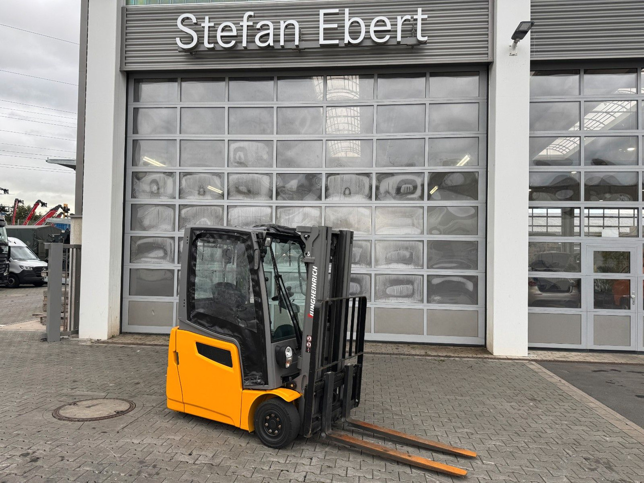 Jungheinrich EFG 215 / Triplex: 4.25m! / SS / nur 2.819h! - 电动叉车:图1 Jungheinrich EFG 215 / Triplex: 4.25m! / SS / nur 2.819h! - 电动叉车:图1