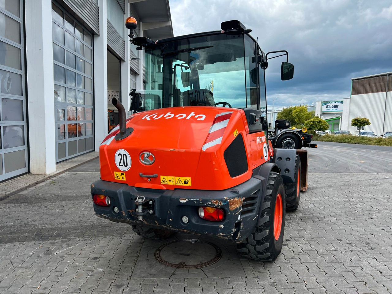 Kubota R070 / Gabel & Schaufel / nur 1.869h! - 轮式装载机:图4 Kubota R070 / Gabel & Schaufel / nur 1.869h! - 轮式装载机:图4