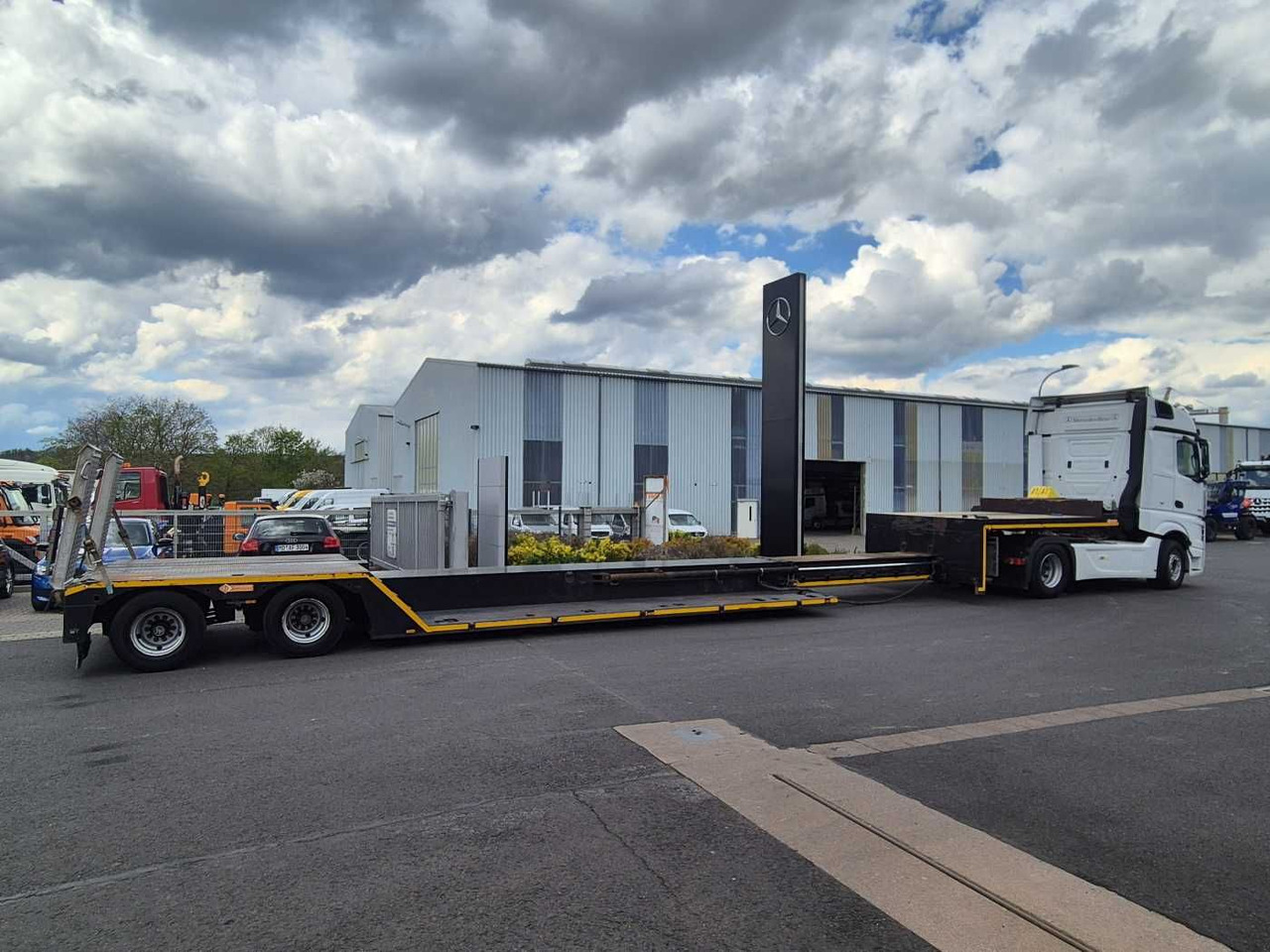 LinTrailers S2A 14 LSDN Teleskopierbar BPW-Achsen 57.000km - 低装载半拖车:图5 LinTrailers S2A 14 LSDN Teleskopierbar BPW-Achsen 57.000km - 低装载半拖车:图5