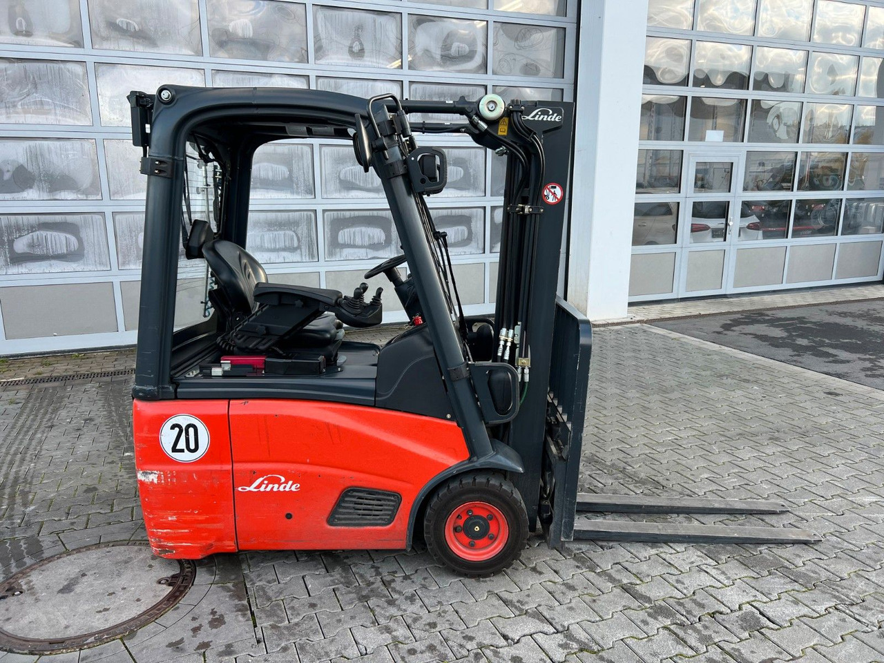 Linde E14 - 01 / Triplex: 4.10m! / SS / nur 986h! - 电动叉车:图3 Linde E14 - 01 / Triplex: 4.10m! / SS / nur 986h! - 电动叉车:图3