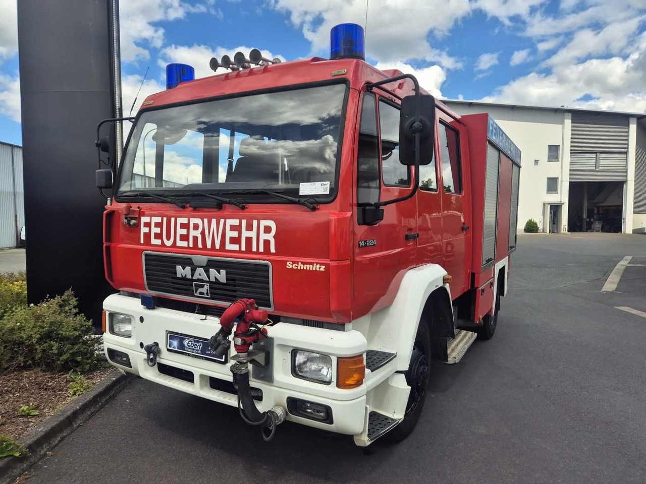 MAN 14.224 4x4 TLF 16/29 Tanklöschfahrzeug Feuerwehr - 罐车:图2 MAN 14.224 4x4 TLF 16/29 Tanklöschfahrzeug Feuerwehr - 罐车:图2