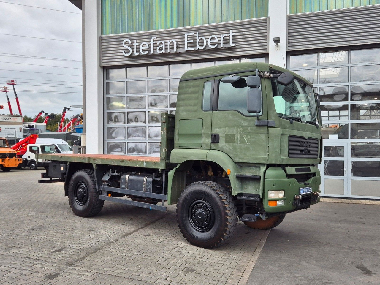 MAN TGA 18.360 4x4 BB Pritsche Single Bereifung - 栏板式/ 平板卡车:图4 MAN TGA 18.360 4x4 BB Pritsche Single Bereifung - 栏板式/ 平板卡车:图4