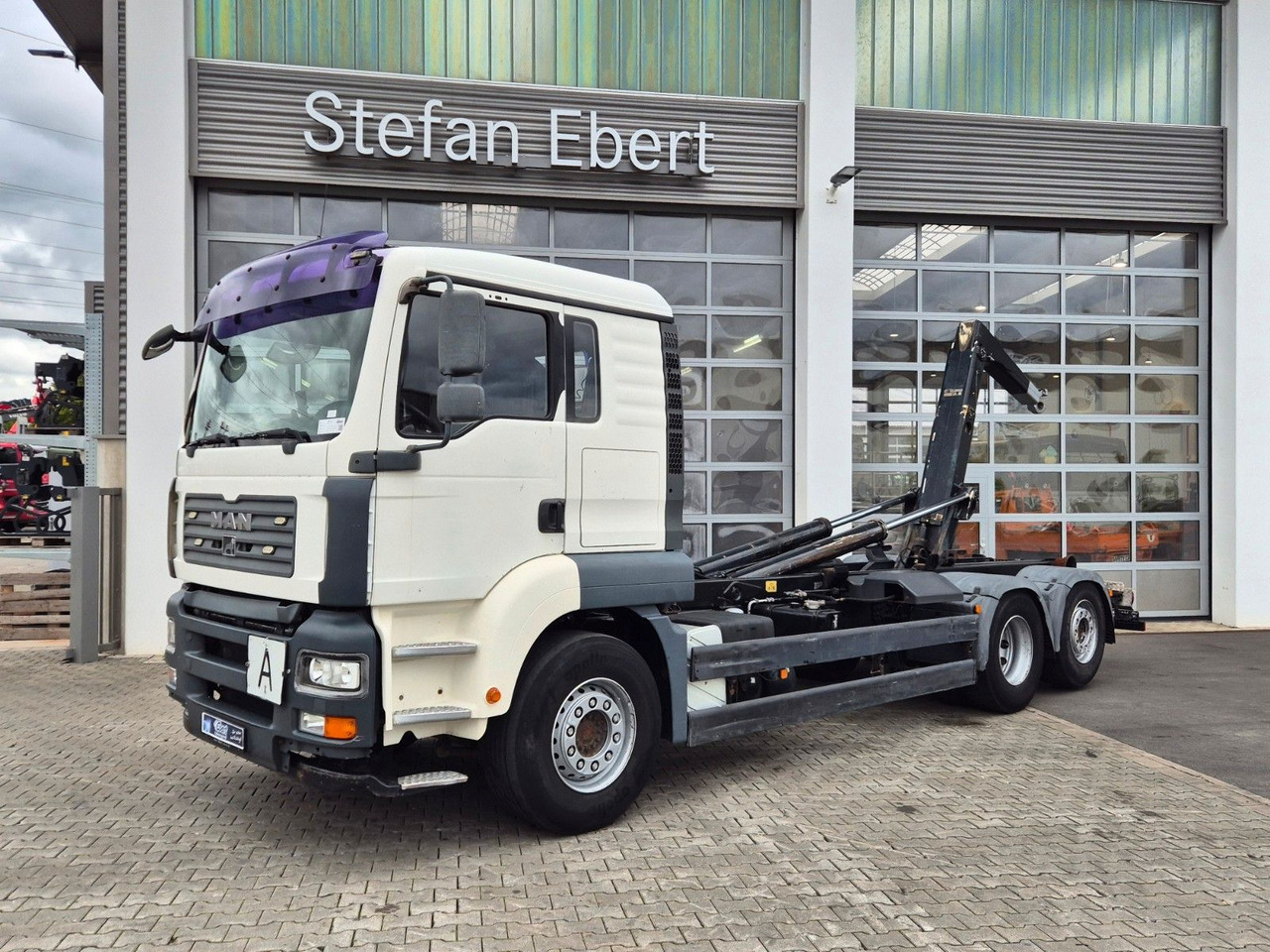 MAN TGA 26.440 6x2-2 BL Meiller RK 20.70 Bett - 吊钩升降车:图1 MAN TGA 26.440 6x2-2 BL Meiller RK 20.70 Bett - 吊钩升降车:图1