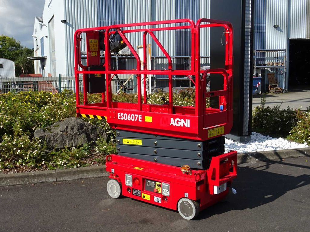 Magni ES0607E Scherenbühne // 5.6m Arbeitshöhe Magni ES0607E Scherenbühne // 5.6m Arbeitshöhe - 剪式升降机:图3 Magni ES0607E Scherenbühne // 5.6m Arbeitshöhe Magni ES0607E Scherenbühne // 5.6m Arbeitshöhe - 剪式升降机:图3