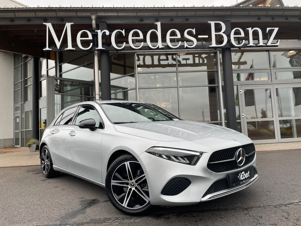 Mercedes-Benz A 200 Progressive Ambiente+R-Kamera+ - 轿车:图1 Mercedes-Benz A 200 Progressive Ambiente+R-Kamera+ - 轿车:图1