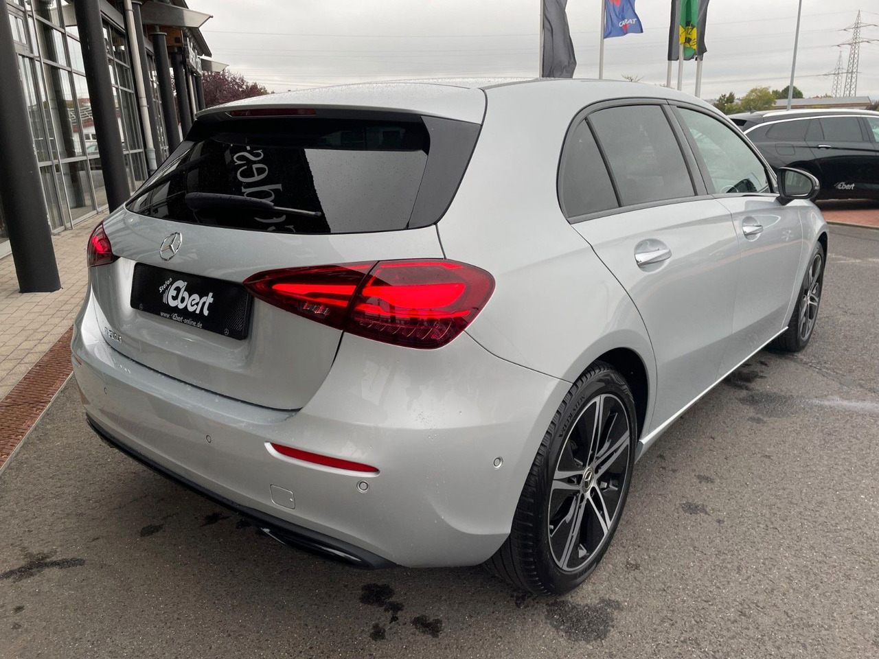 Mercedes-Benz A 200 Progressive Ambiente+R-Kamera+ - 轿车:图4 Mercedes-Benz A 200 Progressive Ambiente+R-Kamera+ - 轿车:图4