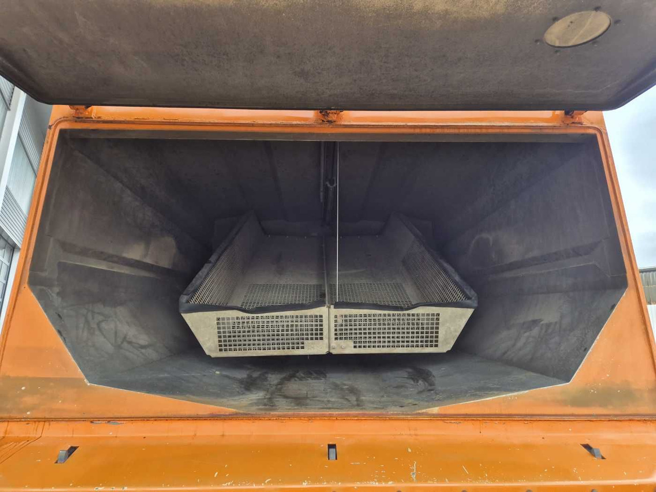 道路清扫机 Mercedes-Benz Actros 2032 A 4x4 Bucher STKF 9500 Airport 30x：图8
