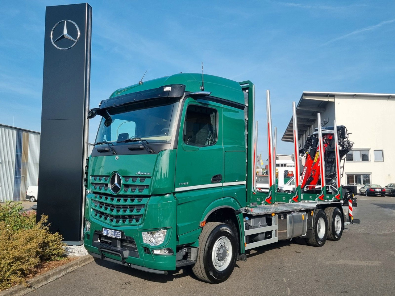 Mercedes-Benz Arocs 2551 L 6x2/4 HAD Palfinger Epsilon TZ12 - 木材运输车, 起重车:图1 Mercedes-Benz Arocs 2551 L 6x2/4 HAD Palfinger Epsilon TZ12 - 木材运输车, 起重车:图1