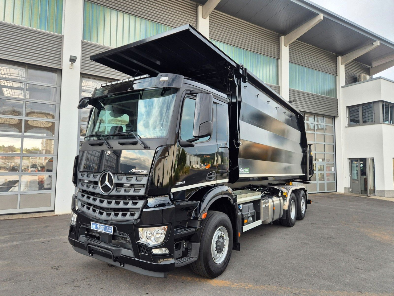 Mercedes-Benz Arocs 2751 6x2 HAD / Abroller EBERT Fällbox Q150 Mercedes-Benz Arocs 2751 6x2 HAD/ Abroller EBERT Forstbox Q150 - 吊钩升降车:图1 Mercedes-Benz Arocs 2751 6x2 HAD / Abroller EBERT Fällbox Q150 Mercedes-Benz Arocs 2751 6x2 HAD/ Abroller EBERT Forstbox Q150 - 吊钩升降车:图1