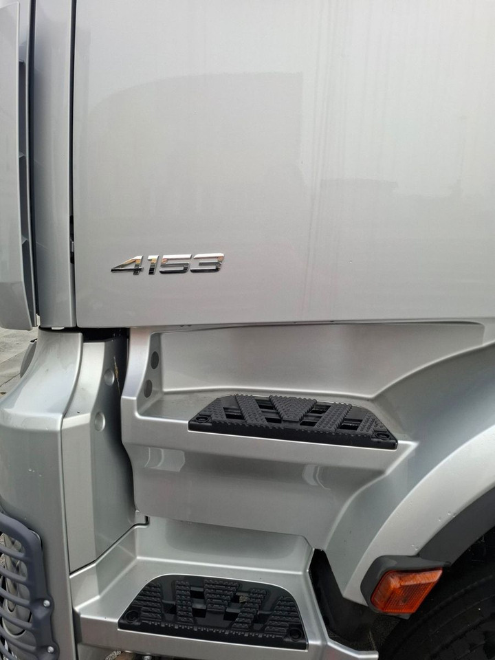 Mercedes-Benz Arocs 4153 8x4 Fahrgestell - 驾驶室底盘卡车:图4 Mercedes-Benz Arocs 4153 8x4 Fahrgestell - 驾驶室底盘卡车:图4