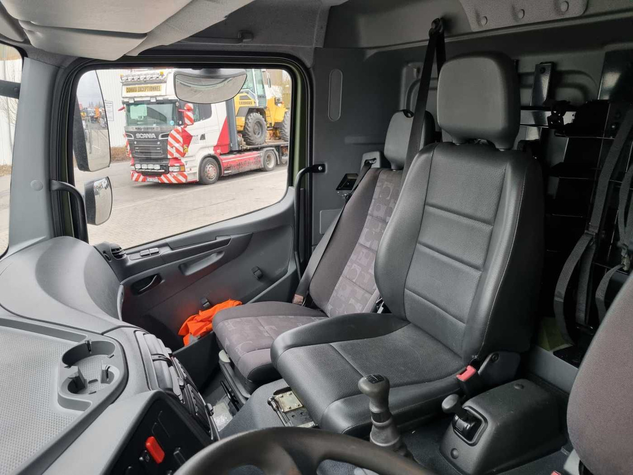 栏板式/ 平板卡车 Mercedes-Benz Axor 1829 A 4x4 Pritsche/Plane 10 Stück：图12