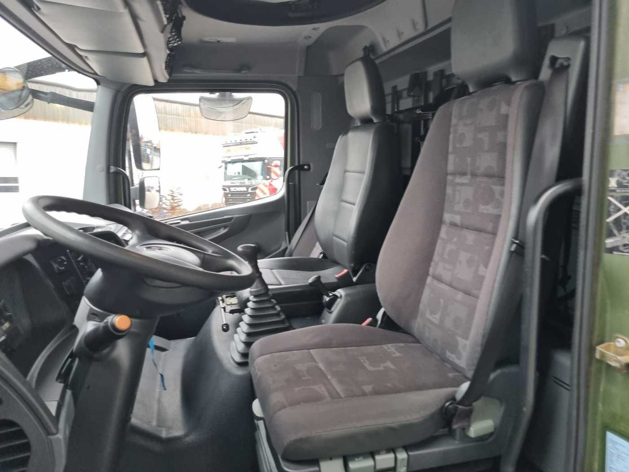 栏板式/ 平板卡车 Mercedes-Benz Axor 1829 A 4x4 Pritsche/Plane 10 Stück：图11