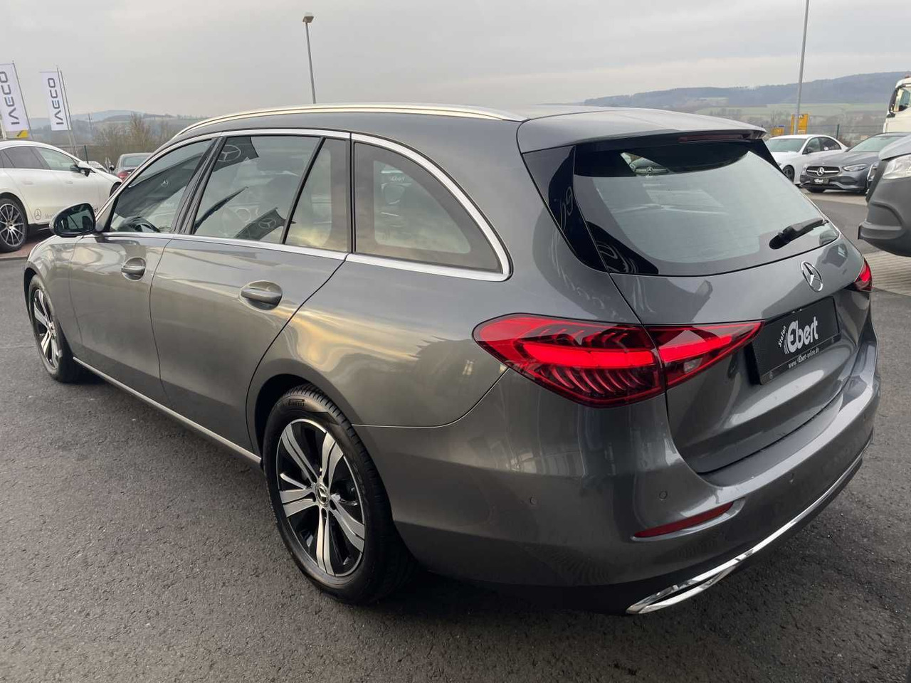 Mercedes-Benz C 180 T 9G AVANTGARDE+R-Kamera +PANO+SHZ+SPIEGEL - 汽车:图3 Mercedes-Benz C 180 T 9G AVANTGARDE+R-Kamera +PANO+SHZ+SPIEGEL - 汽车:图3