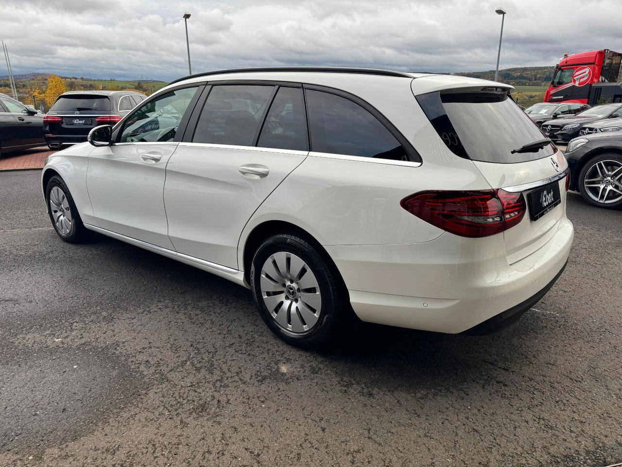 Mercedes-Benz C 180d T LED+RKamera+SHZ+DAB - 旅行车:图3 Mercedes-Benz C 180d T LED+RKamera+SHZ+DAB - 旅行车:图3