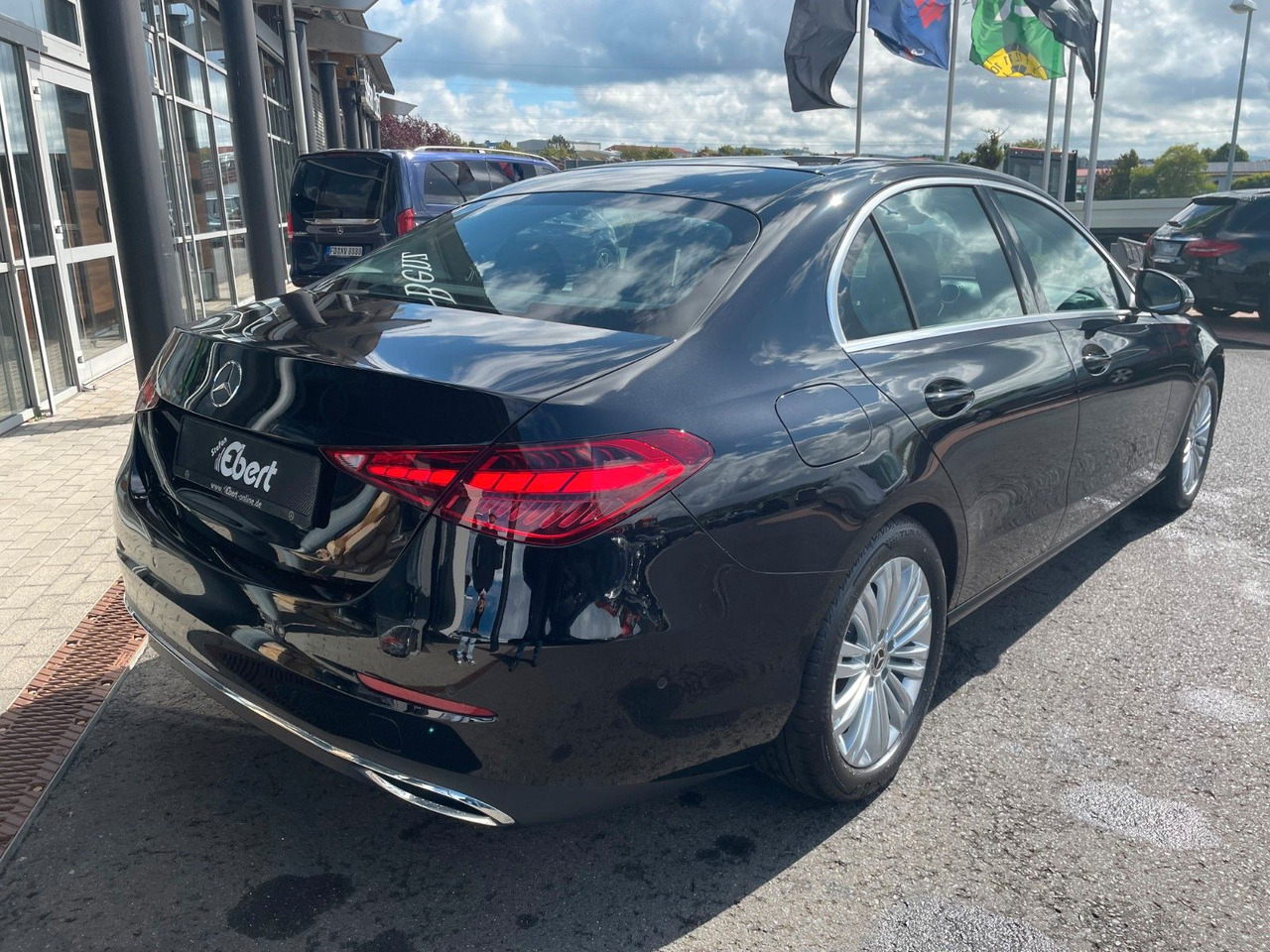 Mercedes-Benz C 200 d AVANTGARDE 360°+TOTW+Carplay+Ambiente - 轿车:图4 Mercedes-Benz C 200 d AVANTGARDE 360°+TOTW+Carplay+Ambiente - 轿车:图4