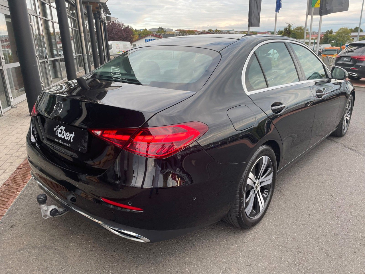 Mercedes-Benz C 200 d AVANTGARDE LED+AHK+R-Kamera+MBUX+ - 轿车:图4 Mercedes-Benz C 200 d AVANTGARDE LED+AHK+R-Kamera+MBUX+ - 轿车:图4