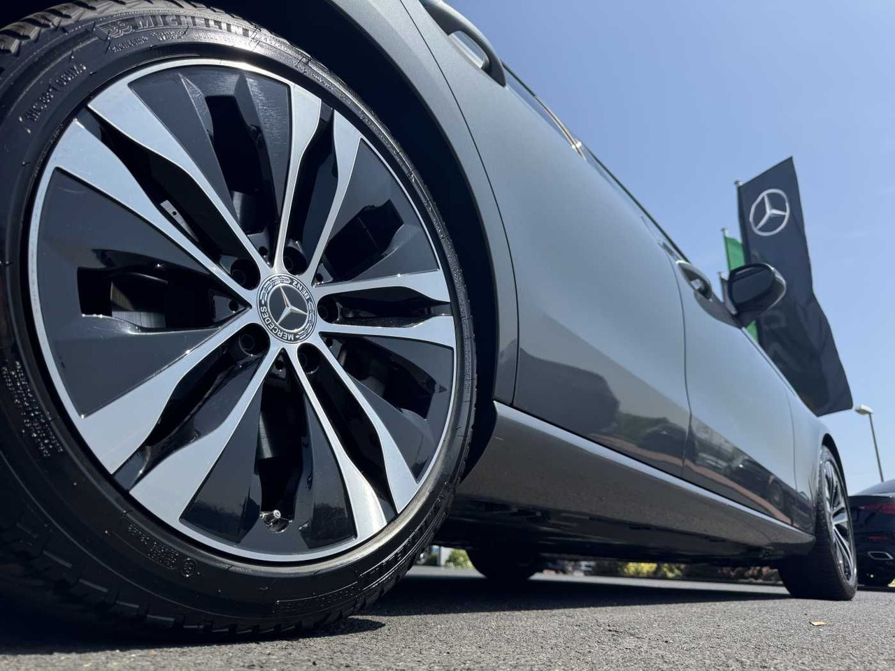 Mercedes-Benz C 300 4M Avantgarde+Pano+Bumester+AHK+RFK+ Night - 轿车:图5 Mercedes-Benz C 300 4M Avantgarde+Pano+Bumester+AHK+RFK+ Night - 轿车:图5