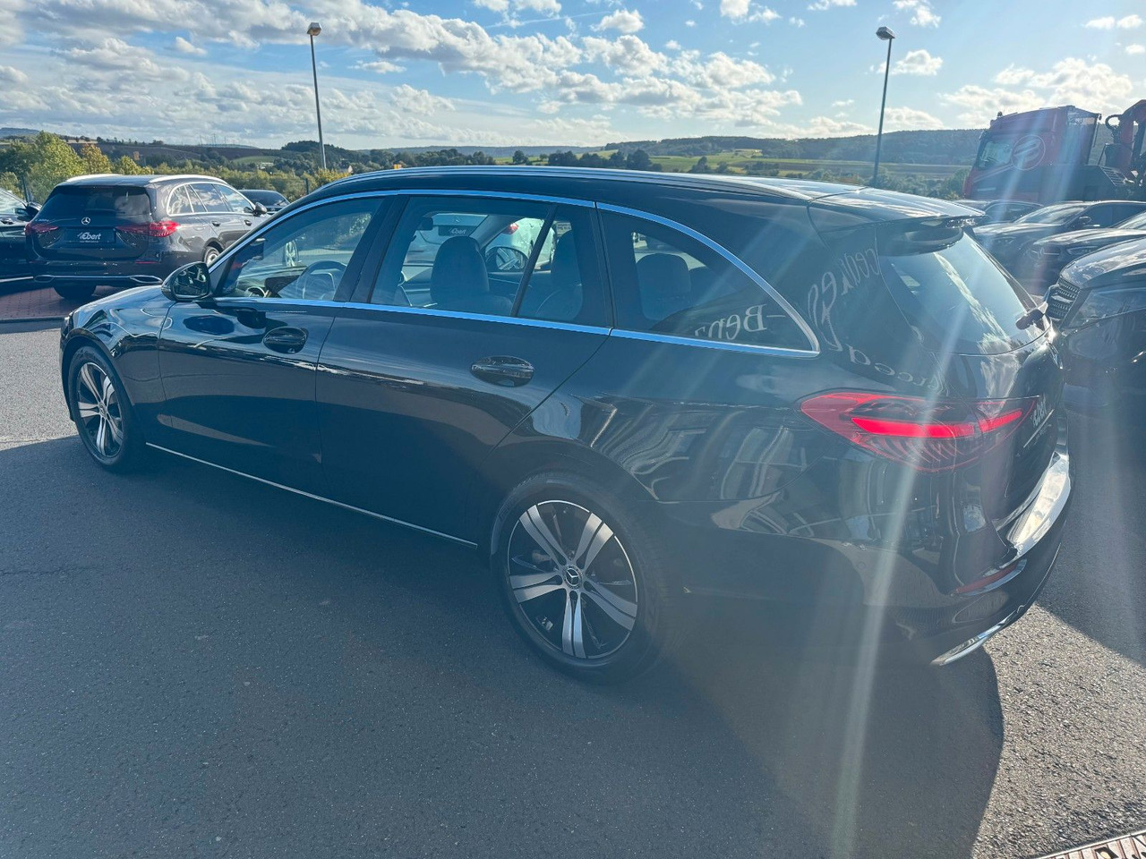 Mercedes-Benz C 300d T Avantgarde+RKamera+TotW+Ambiente - 旅行车:图3 Mercedes-Benz C 300d T Avantgarde+RKamera+TotW+Ambiente - 旅行车:图3