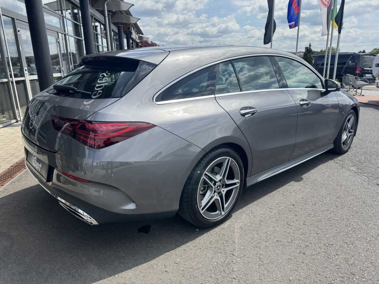 Mercedes-Benz CLA 200 AMG+Pano+MultiBeam+DistrPro+HUD+360 - 汽车:图4 Mercedes-Benz CLA 200 AMG+Pano+MultiBeam+DistrPro+HUD+360 - 汽车:图4