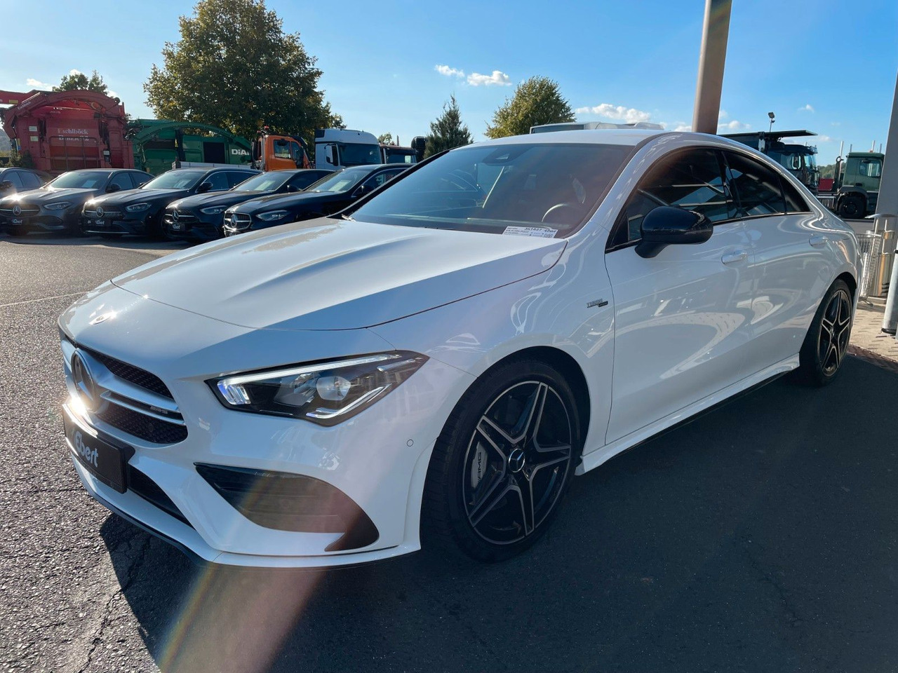 Mercedes-Benz CLA 35 AMG Aero+TotW+R-Kamera+Ambiente - 轿跑车:图2 Mercedes-Benz CLA 35 AMG Aero+TotW+R-Kamera+Ambiente - 轿跑车:图2