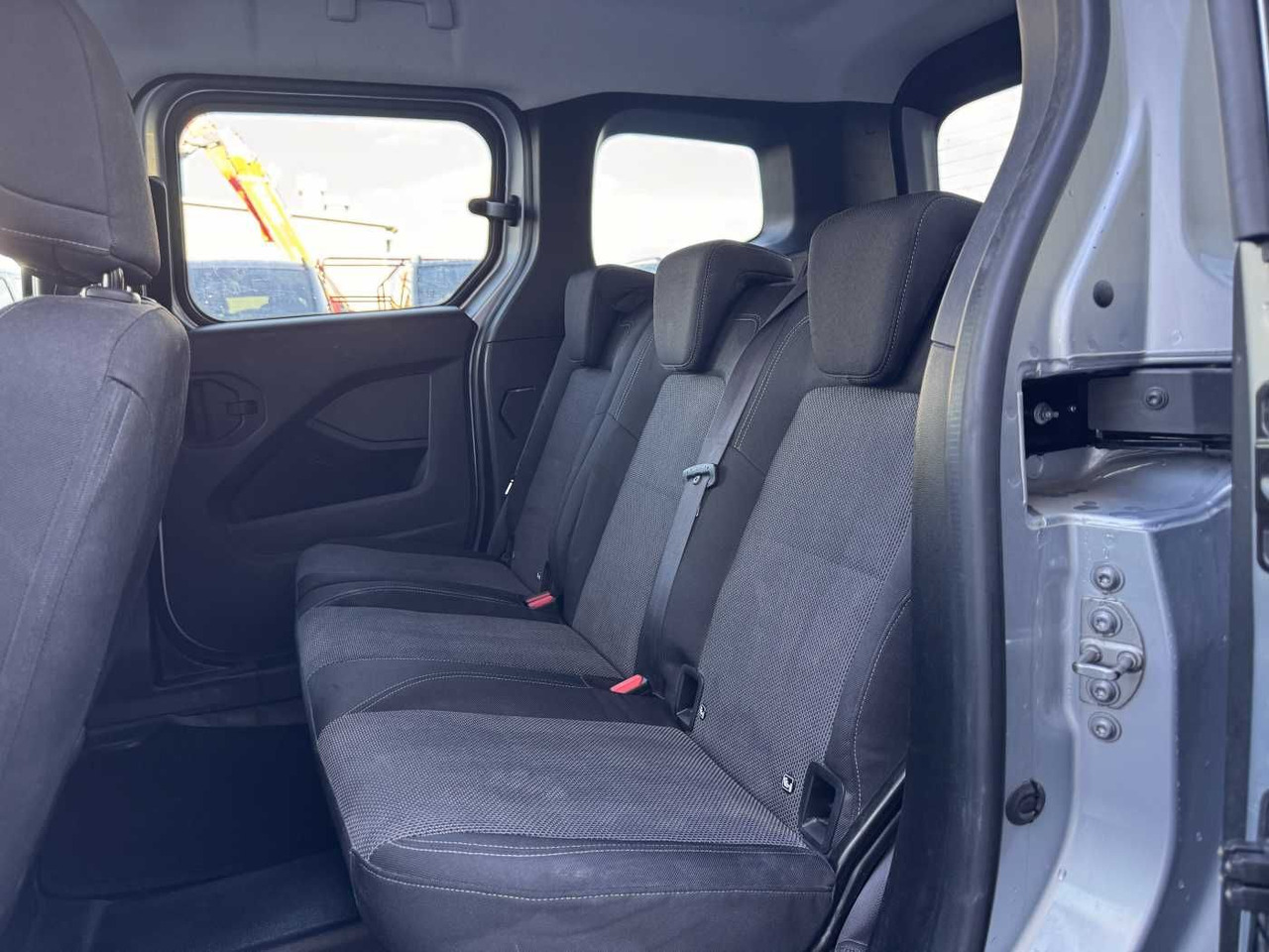 Mercedes-Benz Citan 110 CDI Tourer Klima AHK Kamera MBUX Tempo 租赁 Mercedes-Benz Citan 110 CDI Tourer Klima AHK Kamera MBUX Tempo：图8