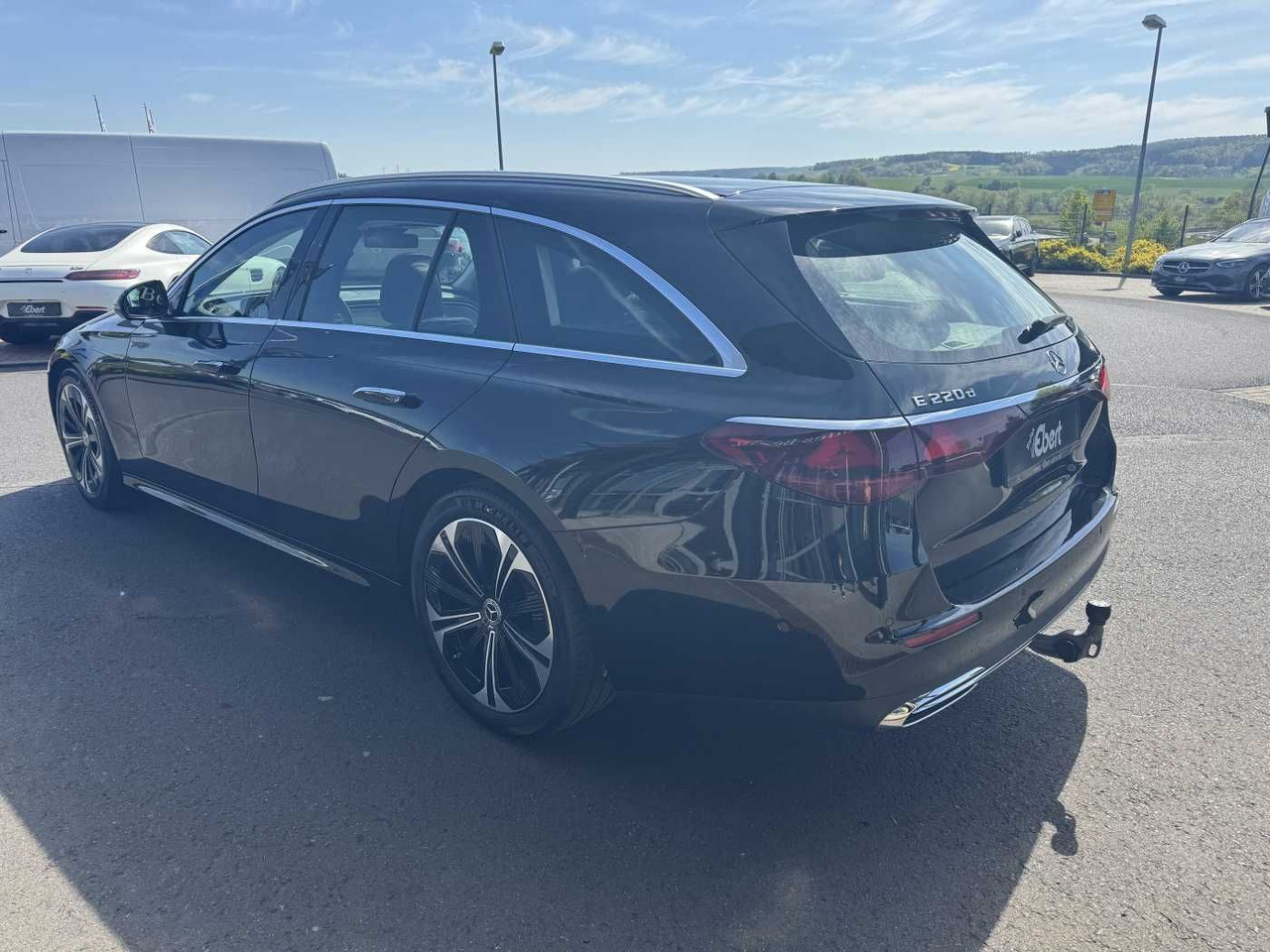 Mercedes-Benz E 220d Avantgarde+Pano+AHK+Distr+19Zoll+MBUX - 旅行车:图3 Mercedes-Benz E 220d Avantgarde+Pano+AHK+Distr+19Zoll+MBUX - 旅行车:图3