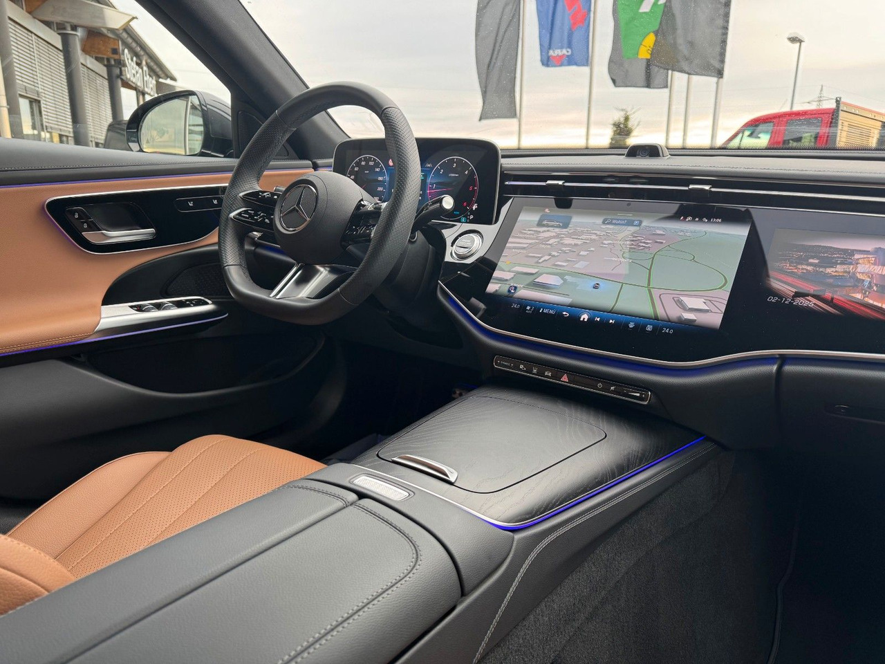 Mercedes-Benz E 220d T AMG+Hyperscreen+Leder+AHK+DistrPro+STH - 旅行车:图3 Mercedes-Benz E 220d T AMG+Hyperscreen+Leder+AHK+DistrPro+STH - 旅行车:图3