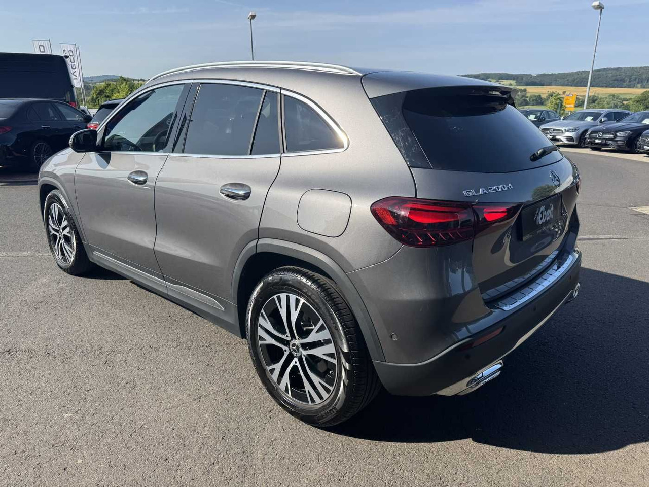 Mercedes-Benz GLA 200d 4M Progressive+Distr+Ambiente+Offroad - 越野车:图3 Mercedes-Benz GLA 200d 4M Progressive+Distr+Ambiente+Offroad - 越野车:图3