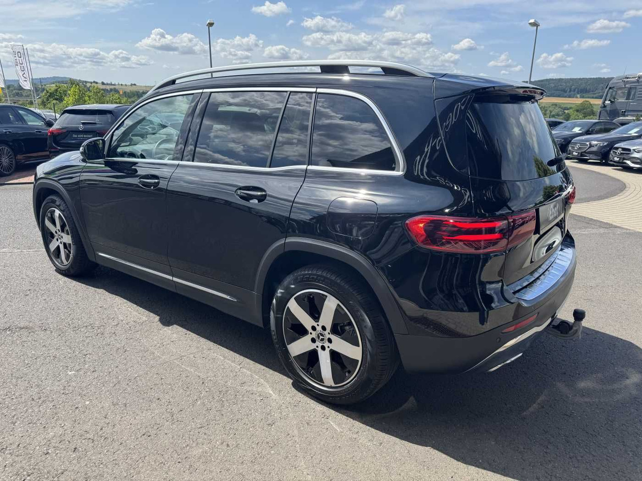 Mercedes-Benz GLB 180 Progressive+AHK+RKamera+LED+ IHC+DAB - 越野车:图3 Mercedes-Benz GLB 180 Progressive+AHK+RKamera+LED+ IHC+DAB - 越野车:图3