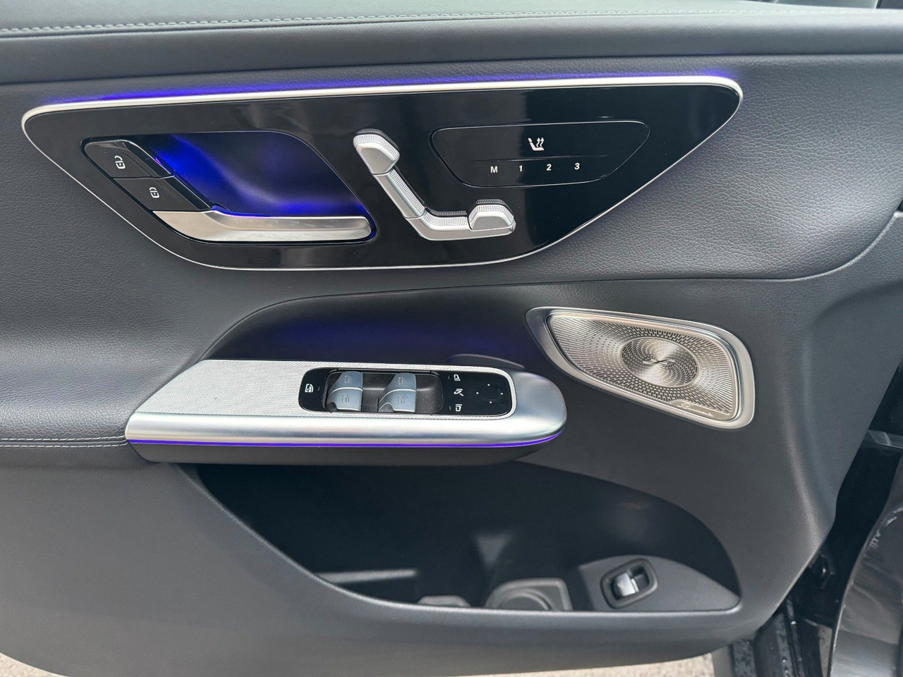 Mercedes-Benz GLC 220d 4M AMG+AHK+Burm+STH+360+Night 租赁 Mercedes-Benz GLC 220d 4M AMG+AHK+Burm+STH+360+Night：图12