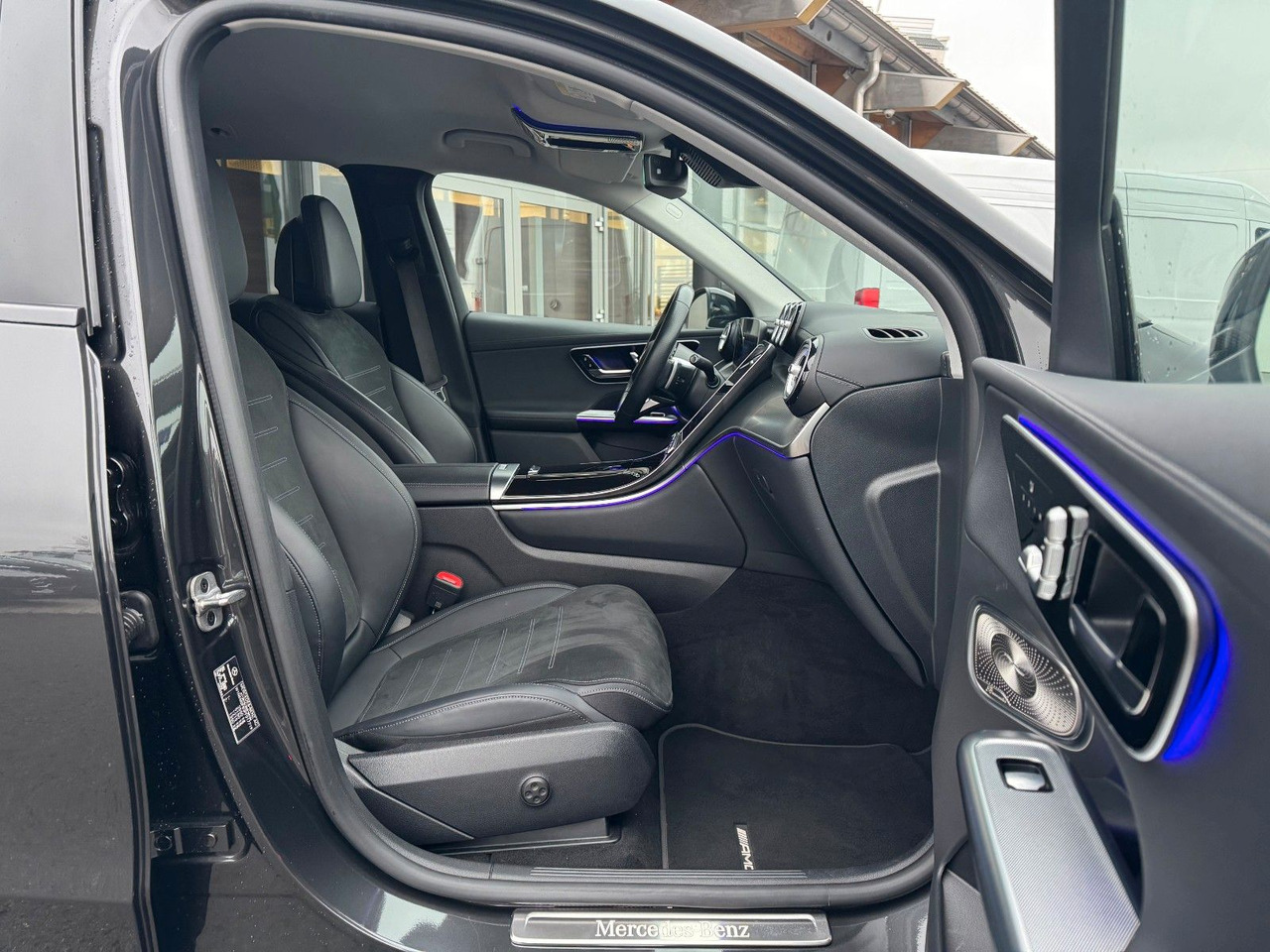 Mercedes-Benz GLC 220d 4M AMG+AHK+Burm+STH+360+Night 租赁 Mercedes-Benz GLC 220d 4M AMG+AHK+Burm+STH+360+Night：图6