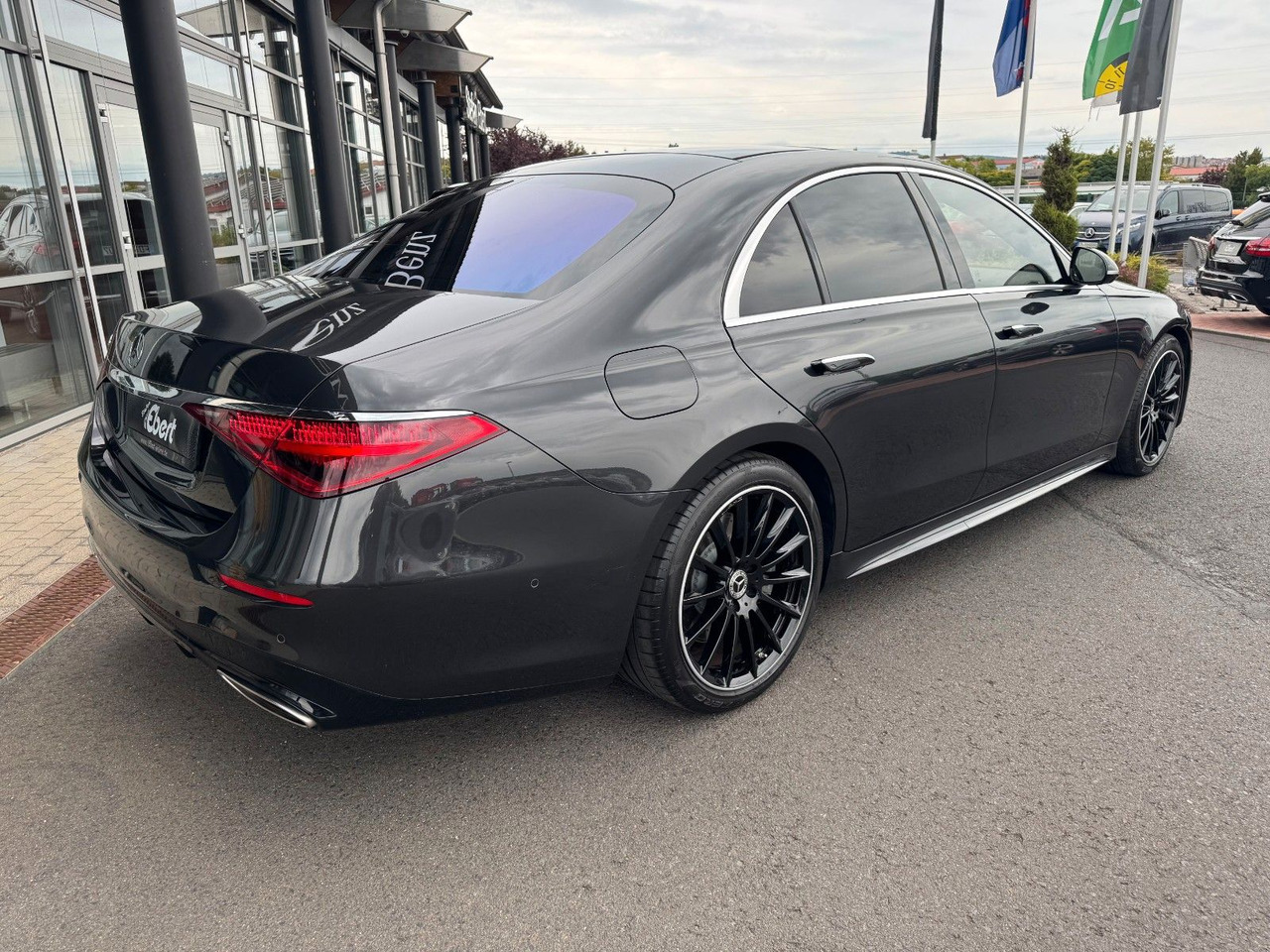 Mercedes-Benz S 580e AMG+Pano+Digital+Burm+3D+AirM+HUD+360+ - 轿车:图4 Mercedes-Benz S 580e AMG+Pano+Digital+Burm+3D+AirM+HUD+360+ - 轿车:图4