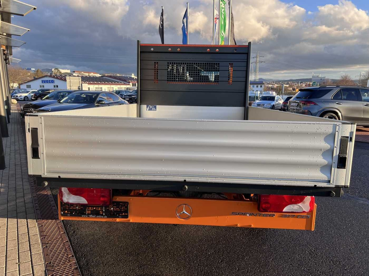 Mercedes-Benz Sprinter 317 CDI DoKa 4325 Klima MBUX Stdheiz - 侧帘货车, 康比货车:图5 Mercedes-Benz Sprinter 317 CDI DoKa 4325 Klima MBUX Stdheiz - 侧帘货车, 康比货车:图5