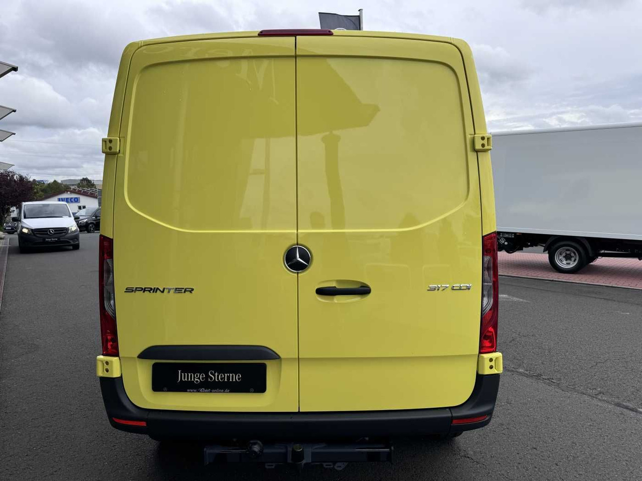 Mercedes-Benz Sprinter 317 CDI Streckenbegleitfahrzeug BF3/BF4 - 紧凑型面包车:图5 Mercedes-Benz Sprinter 317 CDI Streckenbegleitfahrzeug BF3/BF4 - 紧凑型面包车:图5