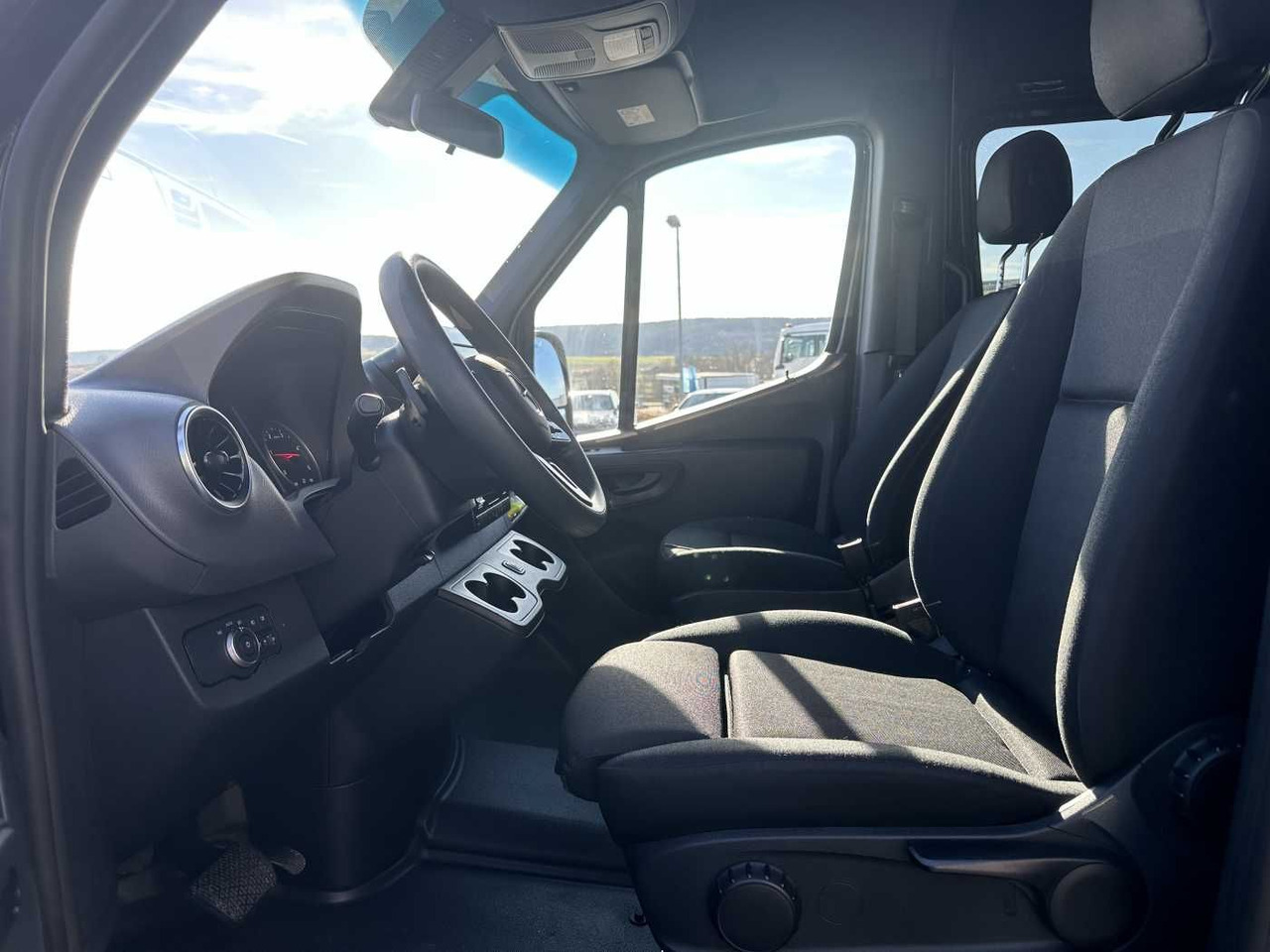 新的 康比货车 Mercedes-Benz Sprinter 317 CDI Tourer Dachklima AHK 360 MBUX:图12 新的 康比货车 Mercedes-Benz Sprinter 317 CDI Tourer Dachklima AHK 360 MBUX:图12