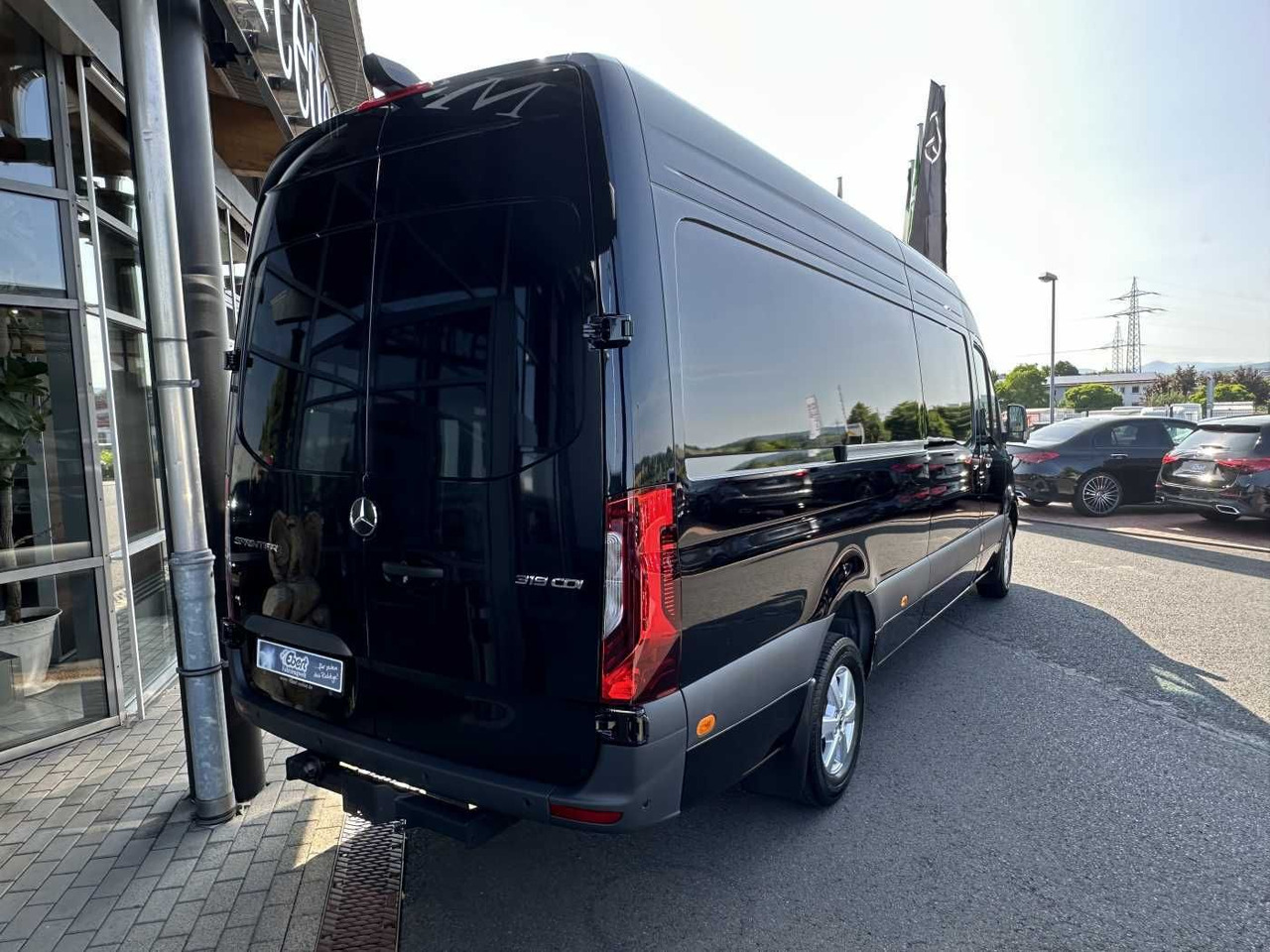 Mercedes-Benz Sprinter 319 CDI 4325 AHK DISTRONIC 360 Klima - 无侧窗厢式货车:图4 Mercedes-Benz Sprinter 319 CDI 4325 AHK DISTRONIC 360 Klima - 无侧窗厢式货车:图4
