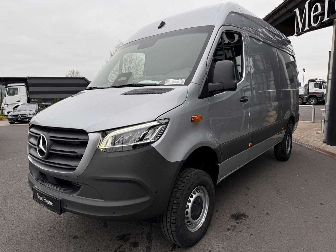 Mercedes-Benz Sprinter 319 CDI 4x4 3665 Klima Standheiz AHK - 无侧窗厢式货车:图3 Mercedes-Benz Sprinter 319 CDI 4x4 3665 Klima Standheiz AHK - 无侧窗厢式货车:图3