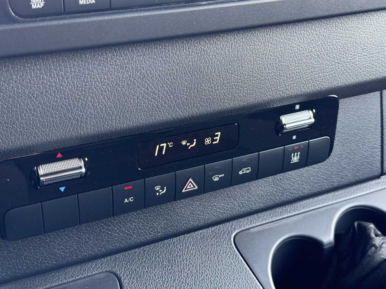 无侧窗厢式货车 Mercedes-Benz Sprinter 517 CDI 3665 Klima Kamera AHK Warmluft：图11