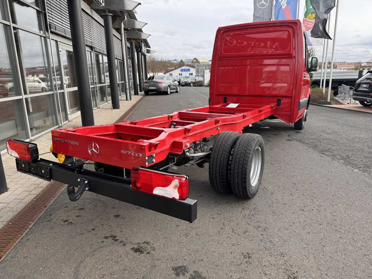 Mercedes-Benz Sprinter 517 CDI 4325 Fahrgestell AHK3,5 5.500kg - 驾驶室底盘卡车:图4 Mercedes-Benz Sprinter 517 CDI 4325 Fahrgestell AHK3,5 5.500kg - 驾驶室底盘卡车:图4