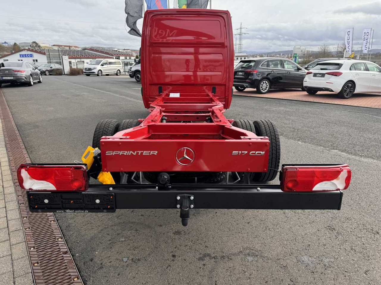 Mercedes-Benz Sprinter 517 CDI 4325 Fahrgestell AHK3,5 5.500kg - 驾驶室底盘卡车:图5 Mercedes-Benz Sprinter 517 CDI 4325 Fahrgestell AHK3,5 5.500kg - 驾驶室底盘卡车:图5