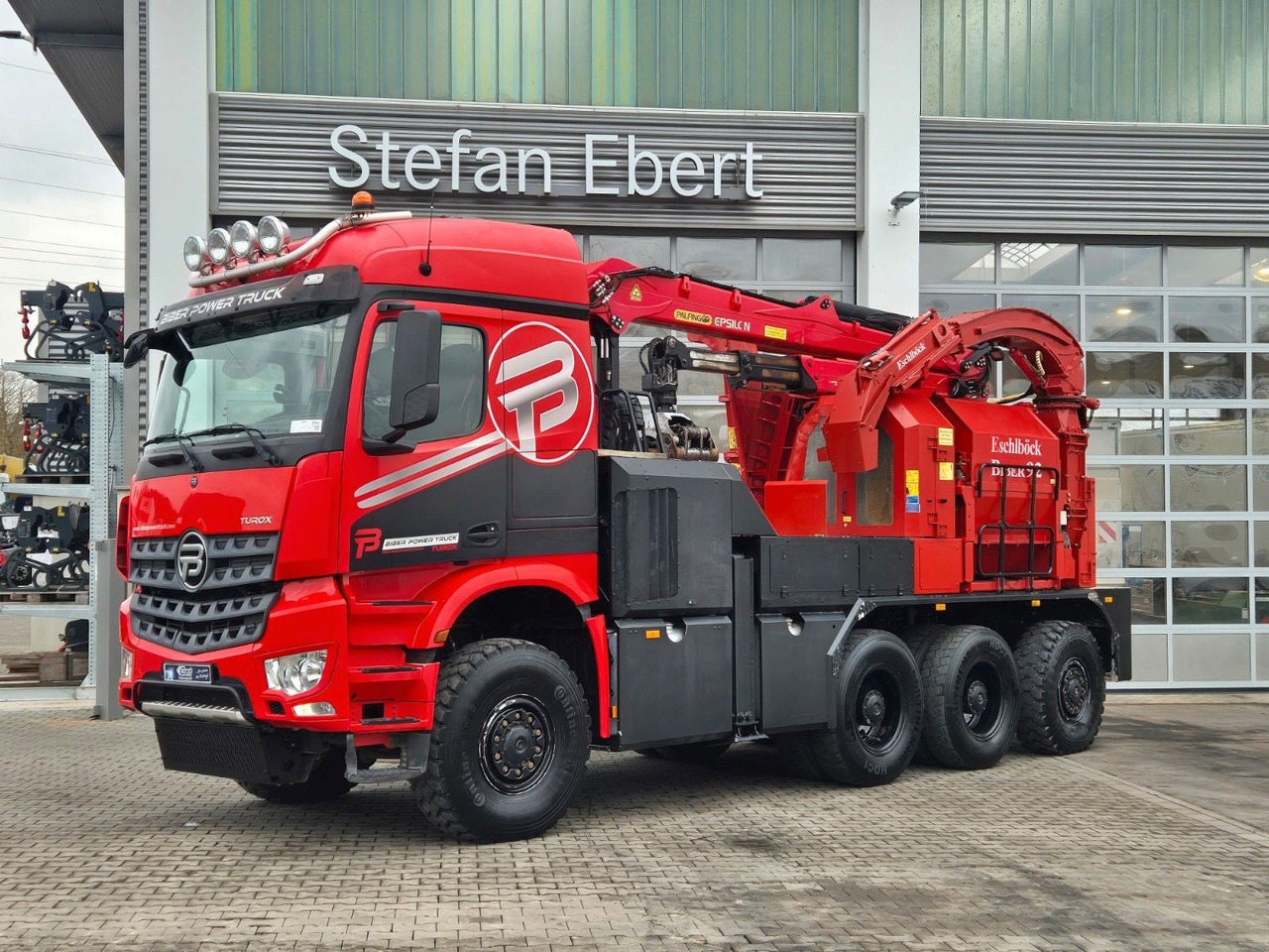 Mercedes-Benz TUROX 8x8 Eschlböck Biber 92 Holzhacker / 1.512h - 木材运输车, 起重车:图1 Mercedes-Benz TUROX 8x8 Eschlböck Biber 92 Holzhacker / 1.512h - 木材运输车, 起重车:图1