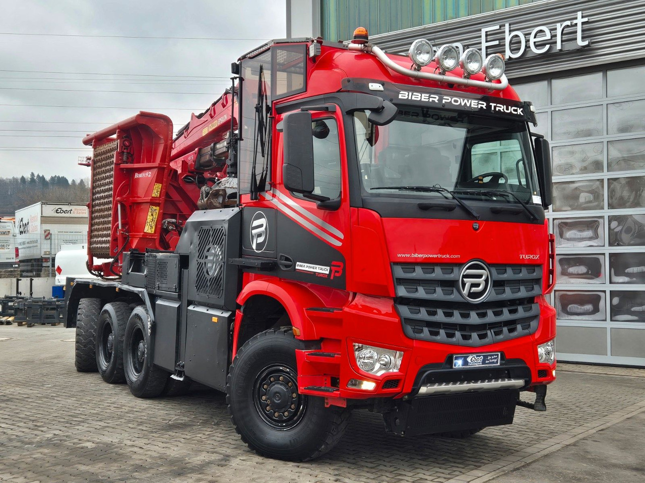 Mercedes-Benz TUROX 8x8 Eschlböck Biber 92 Holzhacker / 1.512h - 起重车:图3 Mercedes-Benz TUROX 8x8 Eschlböck Biber 92 Holzhacker / 1.512h - 起重车:图3